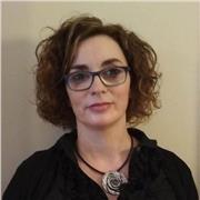 Profesora de castellano nativo, ofrezco clases particulares tanto de lengua como de literatura. Tanto a adolescentes como a adultos